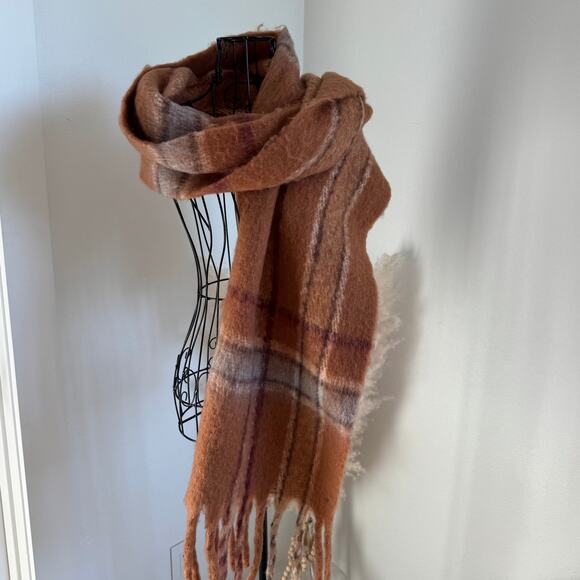 Cotton On Fall Plaid Cozy Soft Scarf - Picture 4 of 6